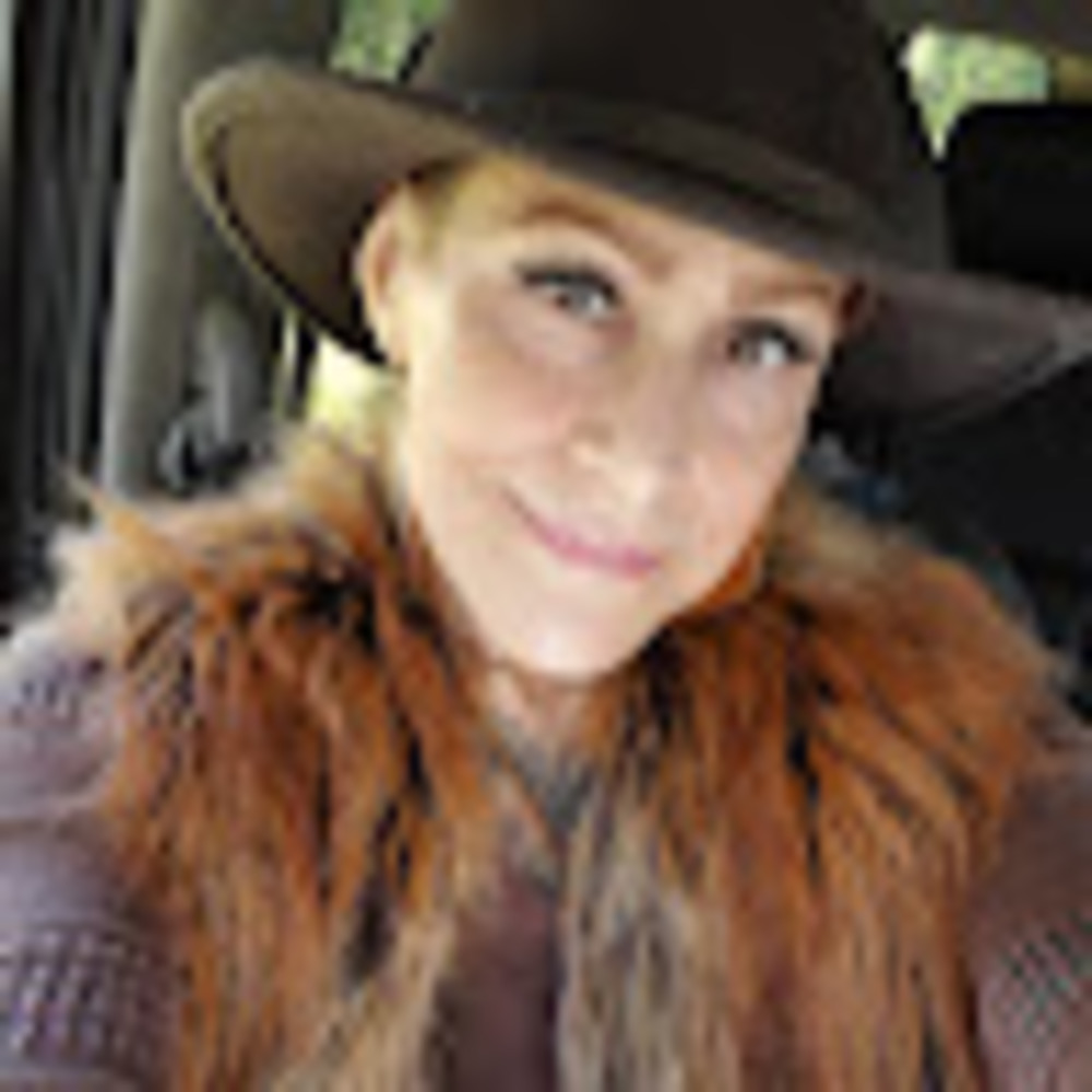 Meet your Posher, Jolene d